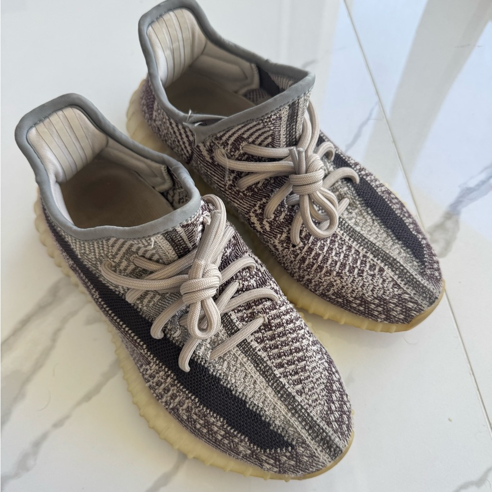 Yeezy 5US